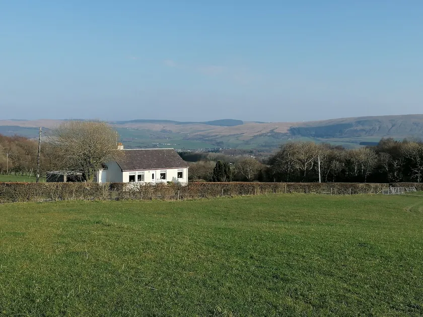 Rural Cosy Two Bedroom Cottage - Image 1