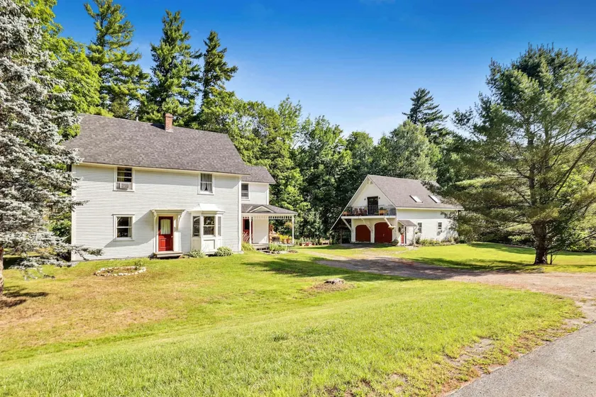 Entire Rustic Farmhouse minutes from Jay Peak - Image 1