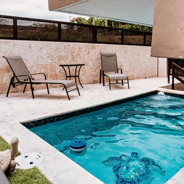 Casa Carey - 3BR house w/heated pool& home theater - Image 1