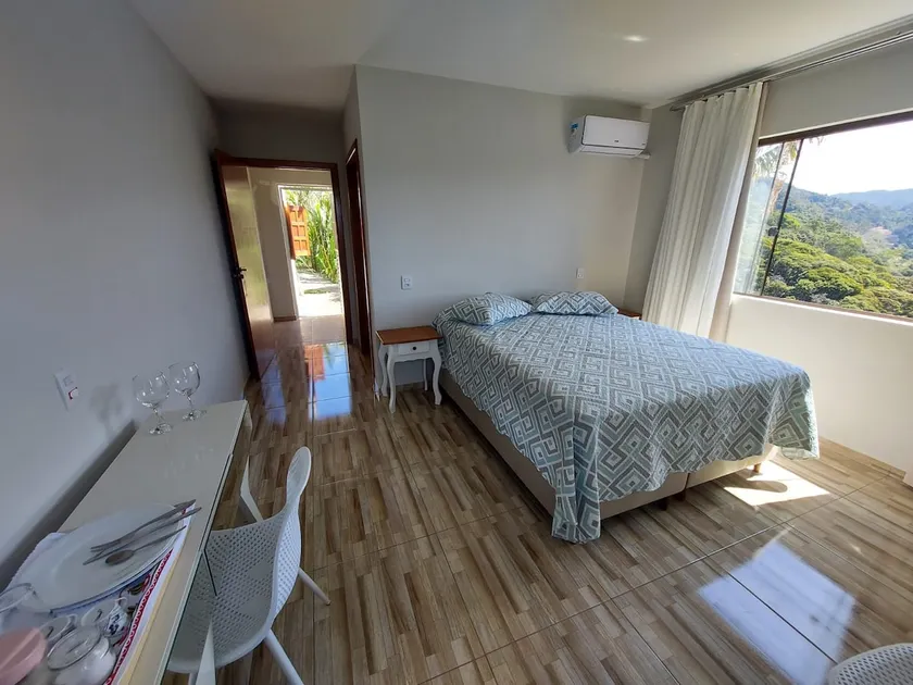 Green View Suite - Image 1