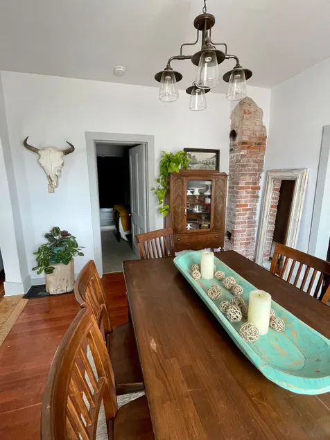 Cottage located in the heart of downtown Laramie! - Image 1