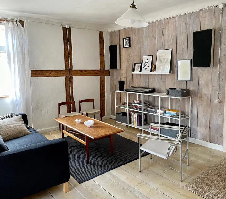 Spacious one bedroom apartment in old town . - Image 1