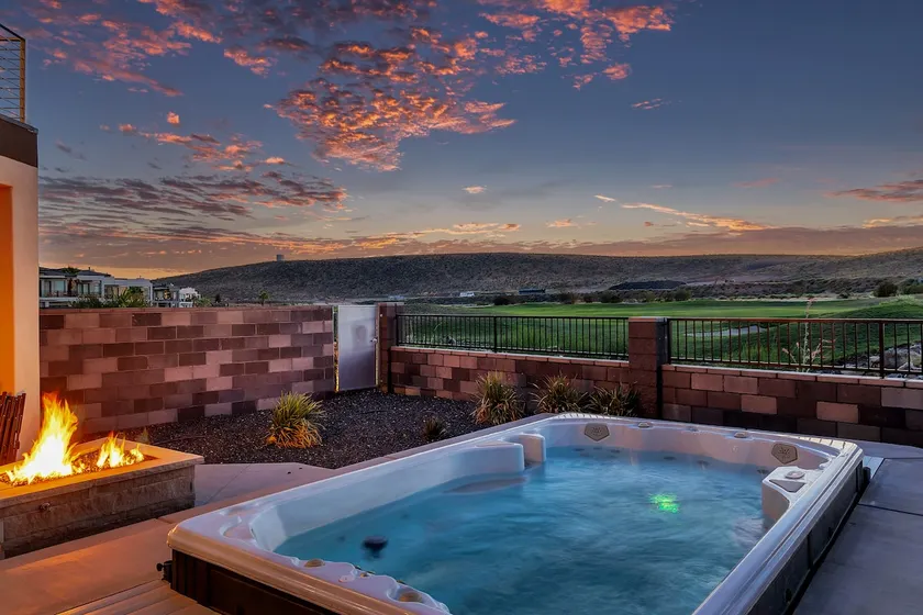 Zion Getaway | 3-BR | Spa | Golf Course - Image 1