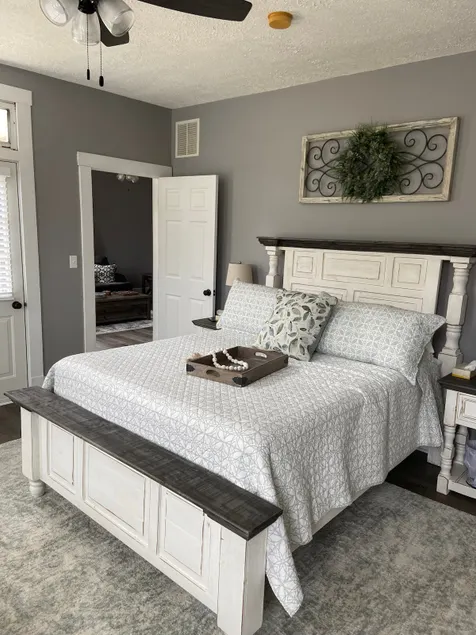 Lincoln's Hideaway - Image 1