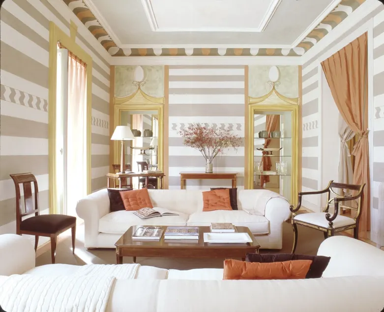 Syria Suite Royal Palace views, Aristocratic medi. - Image 1