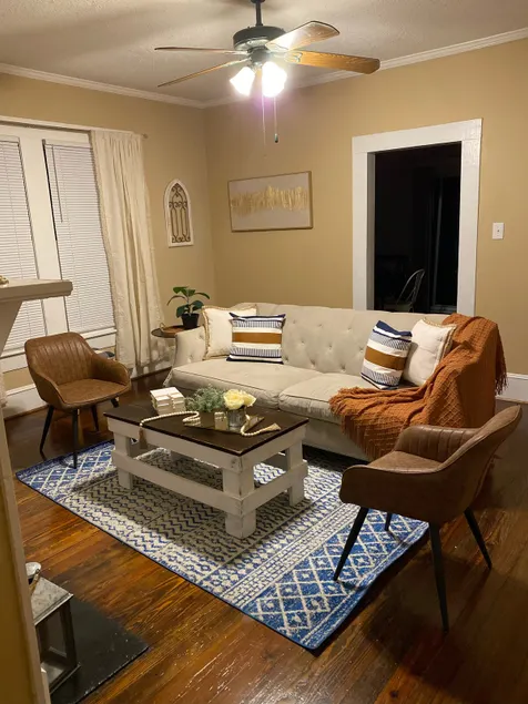 Fenced Uptown 3BR For Work Groups & Team Stays - Image 1