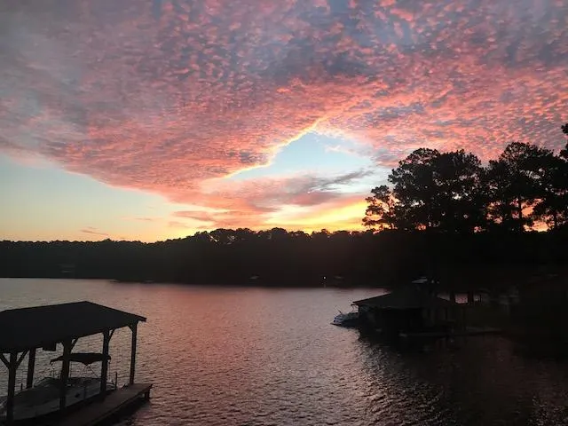 Sunrise Cove - Lake Martin, waterfront home - Image 1