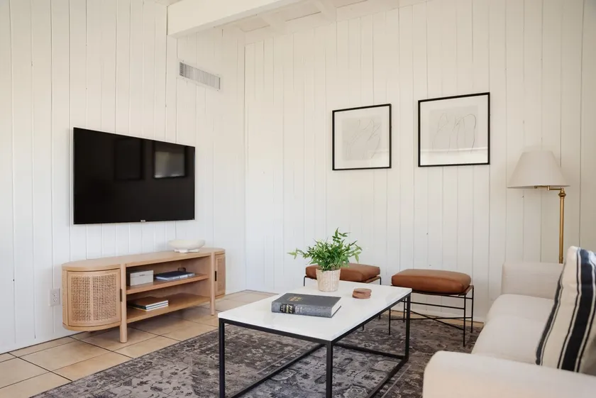 Cozy, Modern Desert Oasis mins to UofA & Downtown - Image 1