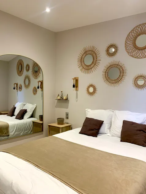 Air-conditioned eco-lodge – a timeless break - Image 1