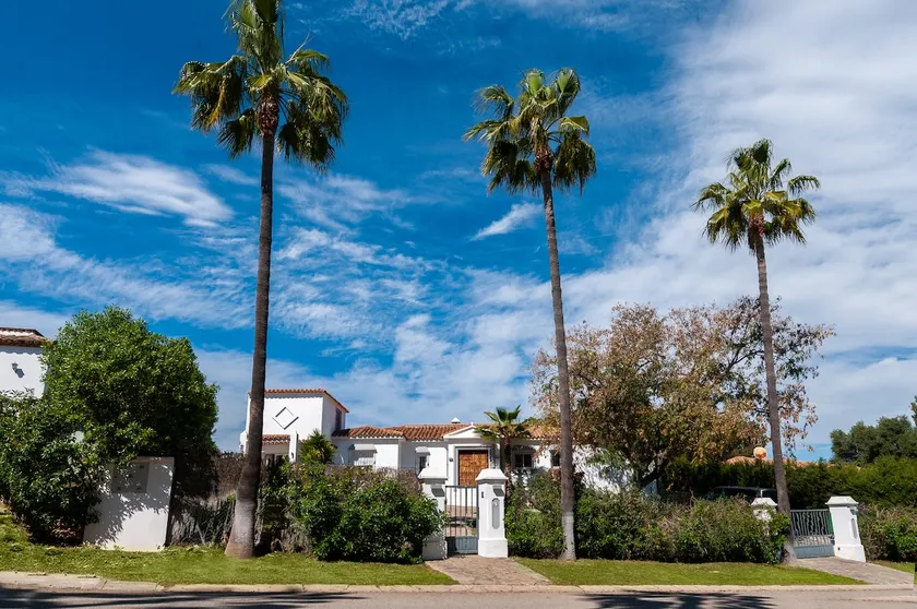 Large Villa with pool. RENTAL HOME SOTOGRANDE - Image 1