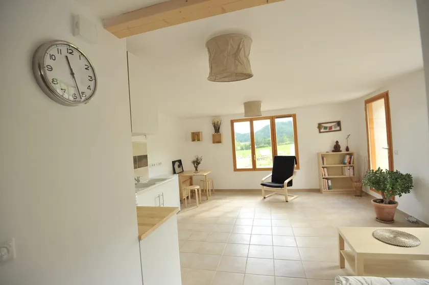 Duplex in the heart of the Dioise countryside - Image 1