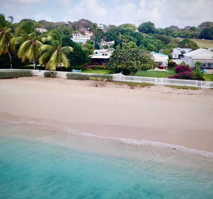 Beach front cottage (2 bed / 2 bath) - Image 1