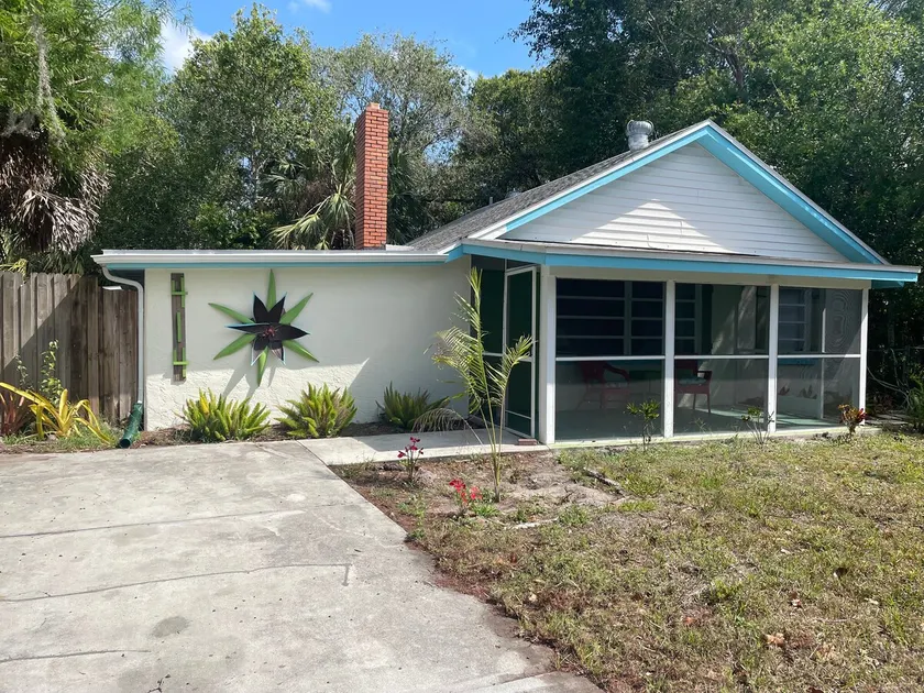 Private, 3 Bedroom (Entire Home) - Image 1