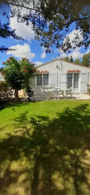 Air-conditioned house near Saint-Jean-de-Monts - garden - Image 1