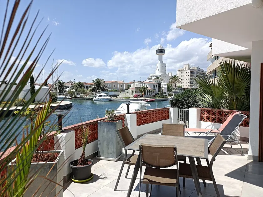 Terrace apartment, location no. 1 - Image 1