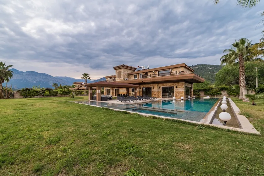 Villas #1 - Image 1