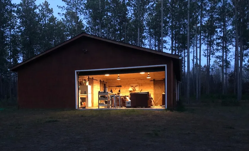 The Gabin. Part garage, part cabin. All good. - Image 1