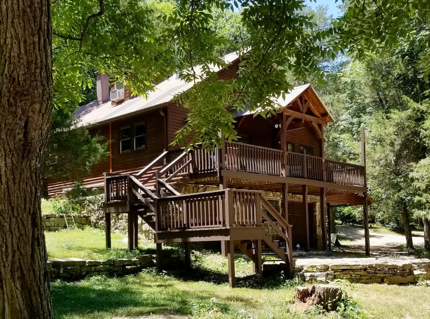 Buck Creek Lodge - Image 1
