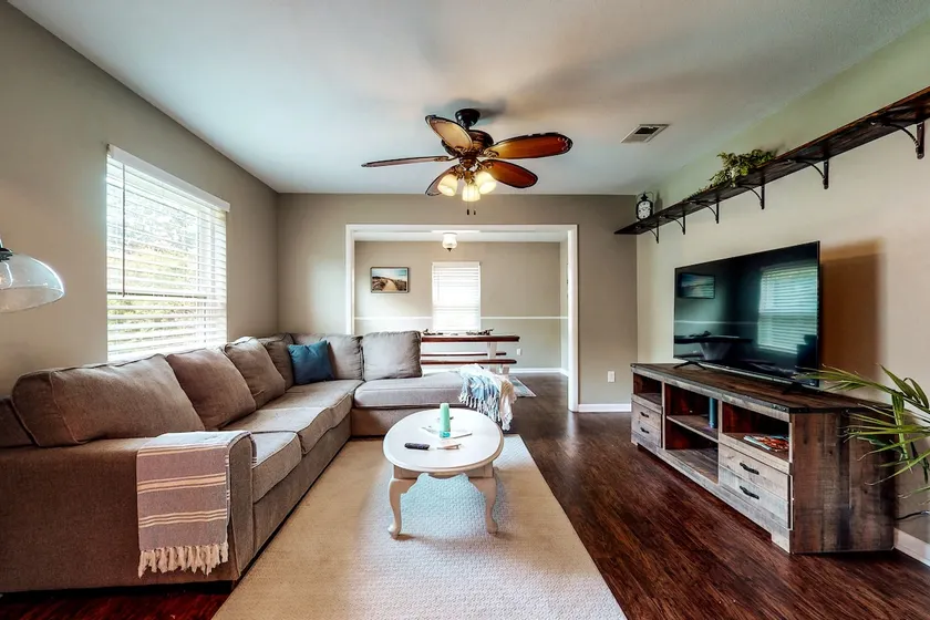 The Oasis! Charming 3BR Near All The Best Beaches! - Image 1