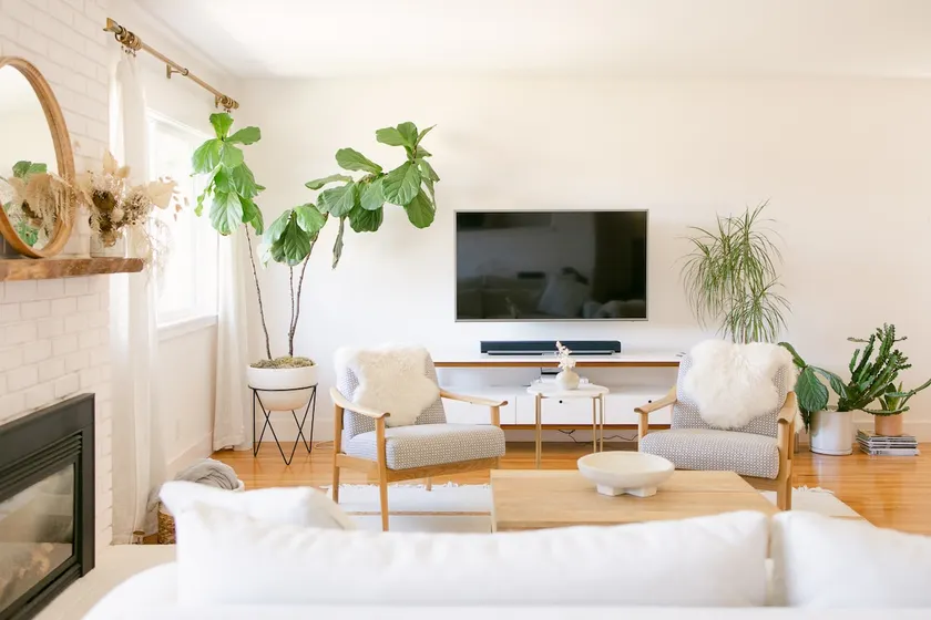 Mid-century home in the heart of Arroyo Grande. - Image 1