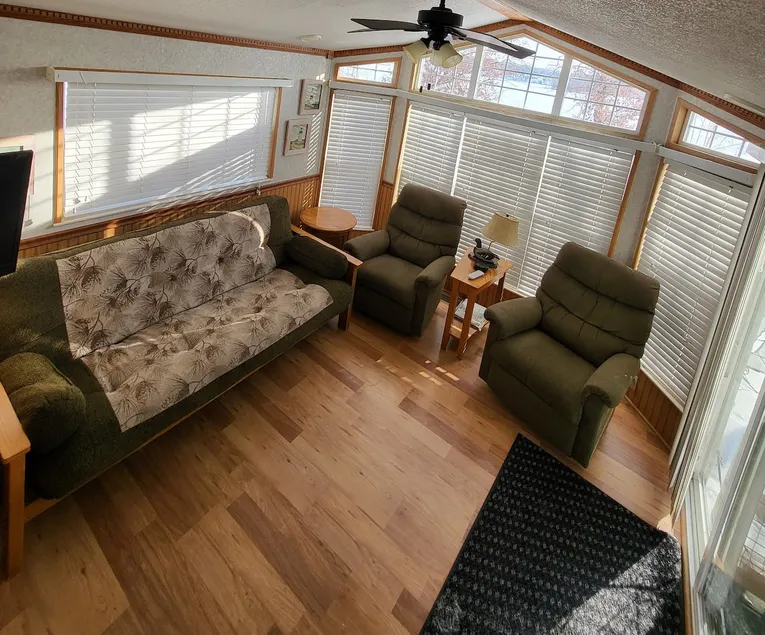 Cabin 1 - Modern lake front cabin with dock - Image 1