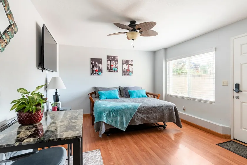 Cozy in Law Studio - Castro Valley - Image 1