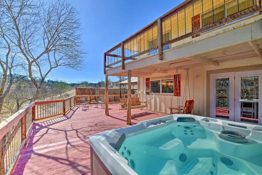 Lakeside Treetop Cottage: Boat Dock & Hot Tub - Image 1