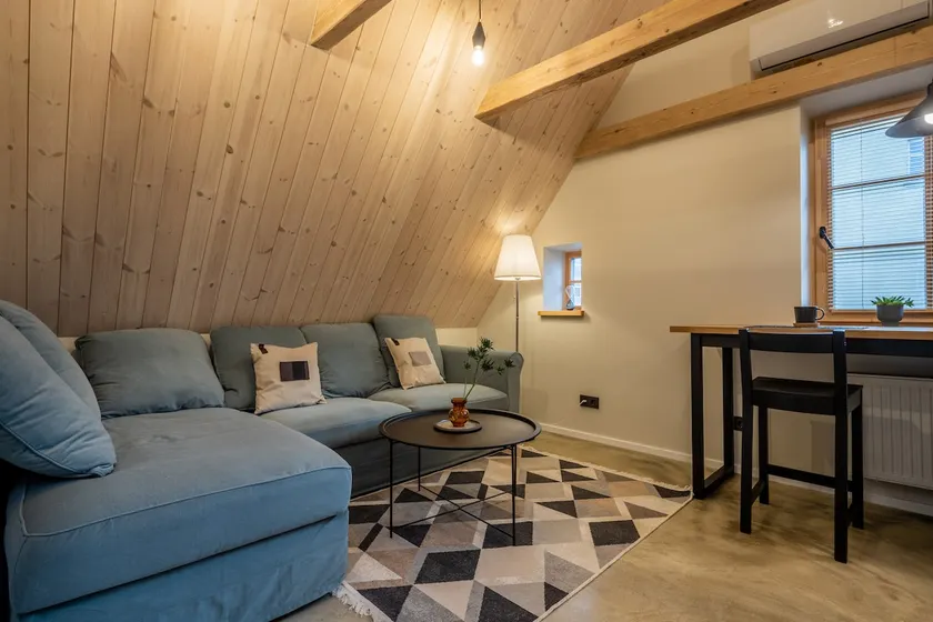Lovely 1 bedroom old market sq. stay by B2 Apt. - Image 1