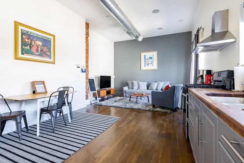 Black Tree Loft Unit 2 - Image 1