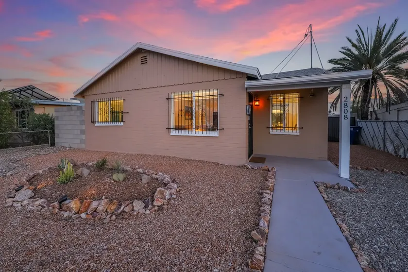 Cozy Smart Home! - Image 1