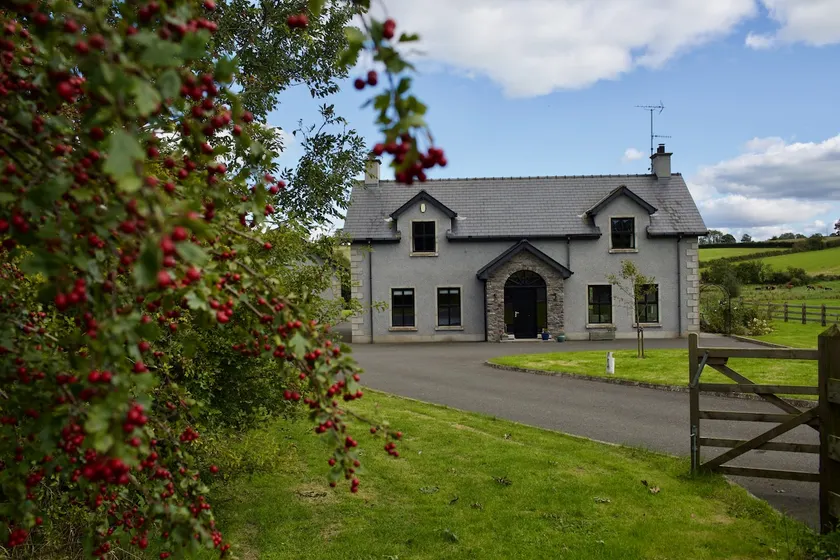 Spacious 4 bedroom house in idyllic rural setting. - Image 1
