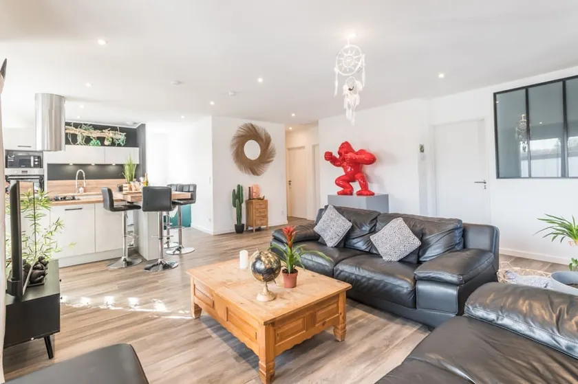 ⭐ Beautiful Apartment, Free ⭐ Parking,⭐ Balcony⭐ - Image 1
