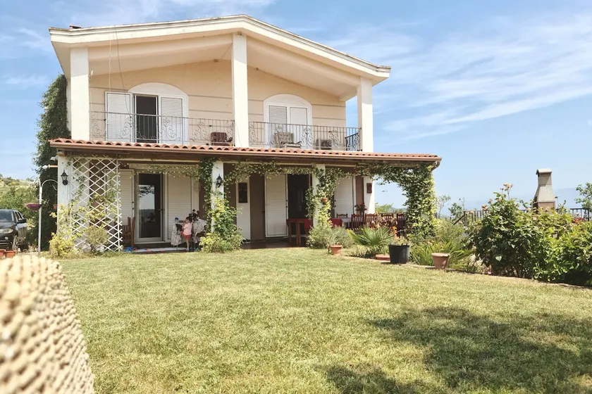 "Kasneci Residence" Countryside Villa - Image 1