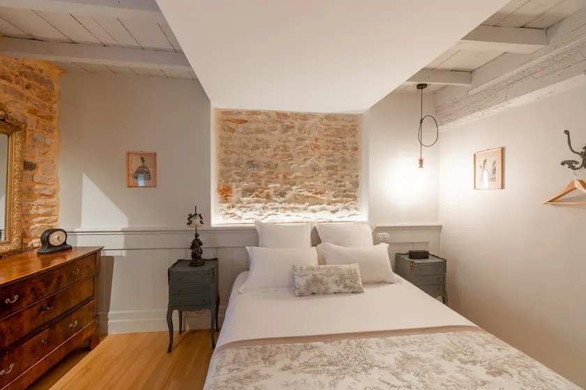 Chic country apartment in a castle - Image 1