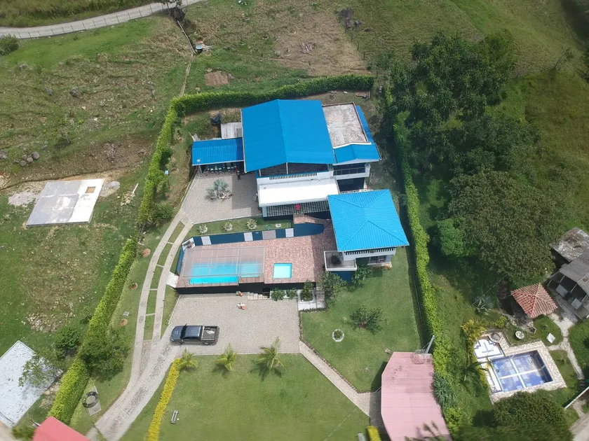 Finca Villa Bonita in San Carlos, Antioquia - Image 1