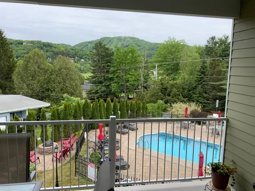Super fully-equipped condo with fantastic views - Image 1