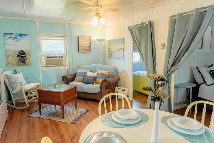Le BEACH HOUSE - Image 1
