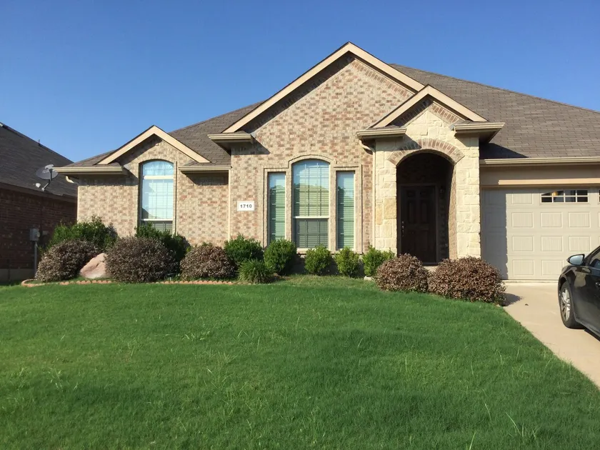 Beautiful 4 bedroom spacious home for your dream vacation - Image 1