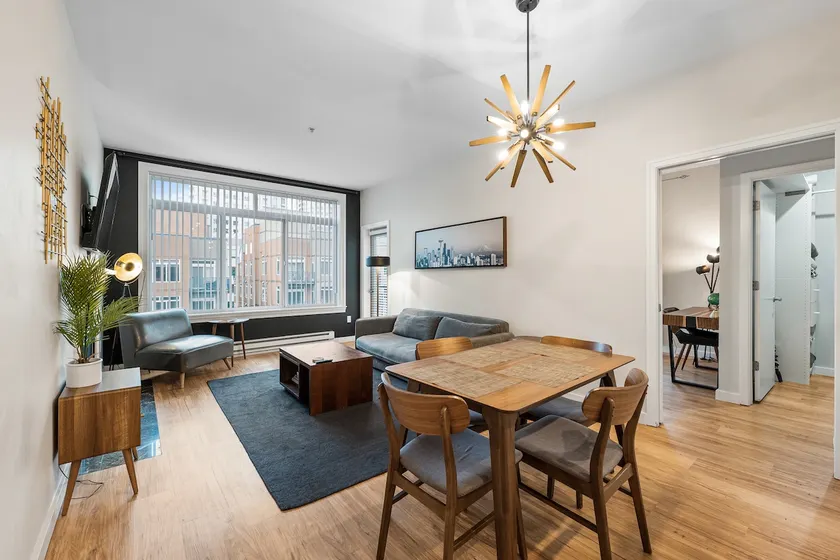 Mid-Century Penthouse, Walk score 99. 2bd 2bath - Image 1