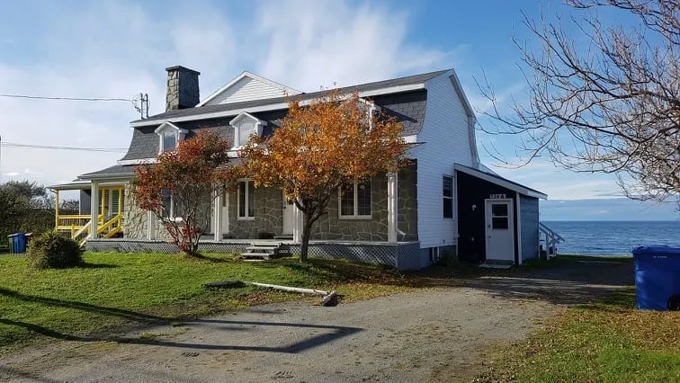 Sea-level residence - Image 1
