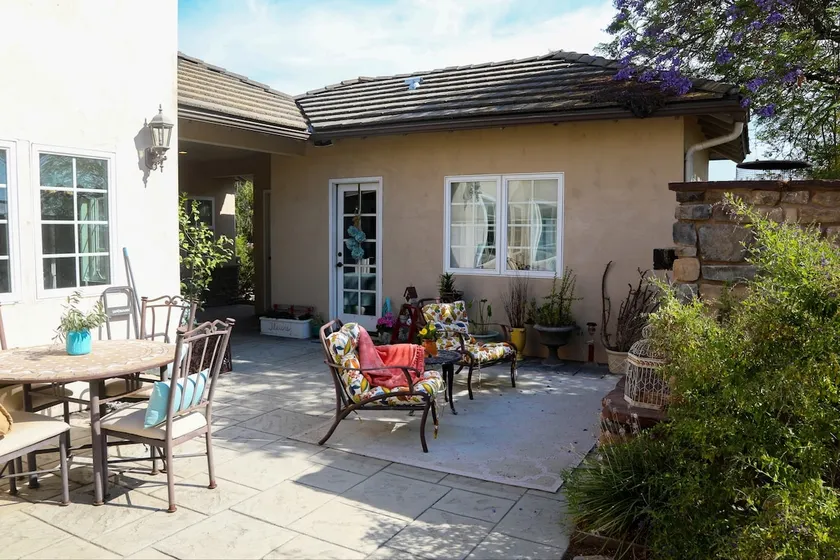 Peaceful Poway casita - One bed. Full bath. Patio - Image 1