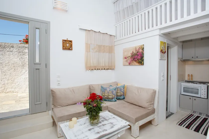 Anna's Apartment Marmara Paros - Image 1