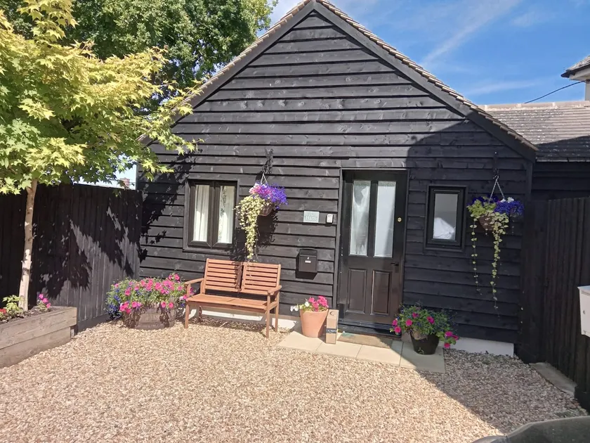 The Barn, Glenrise - Image 1