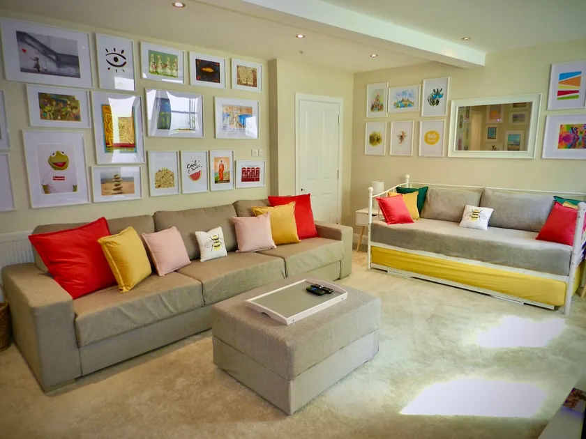 *Clifton Central* City Centre | Spacious 1 BD Flat - Image 1