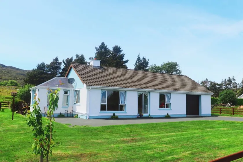 Laura's Lodge.Newly Renovated Cottage on the WAW - Image 1