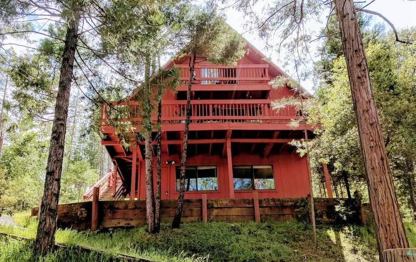 ”Skyridge Chalet” near Yosemite - Image 1