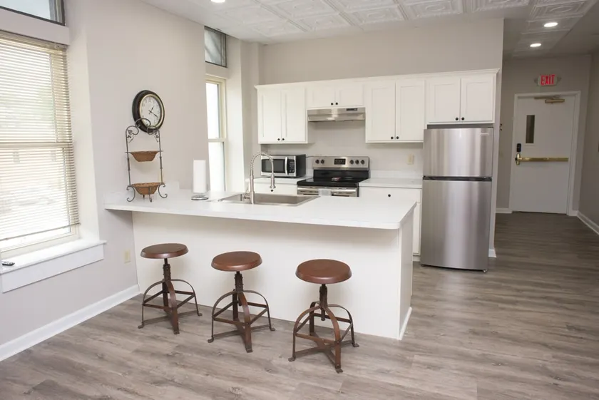 Downtown Millersburg, 2 Bedroom, 2 Bath Apartment - Image 1