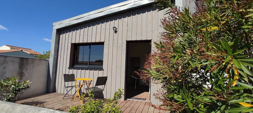 Cottage 6 km from the old port of La Rochelle - Image 1