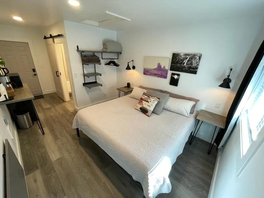 Private Modern Studio in the Pines - Image 1
