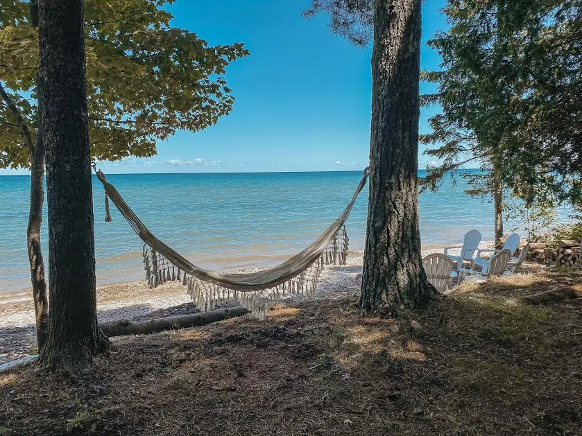 Lake Huron Cottage| Beach, Firepit + Sauna Retreat - Image 1